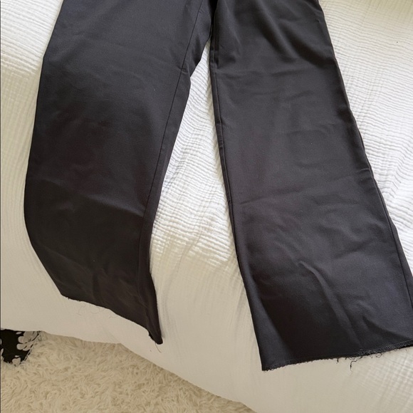 DISSH Wrap Vest & Tailored Pants Set - Picture 9 of 12